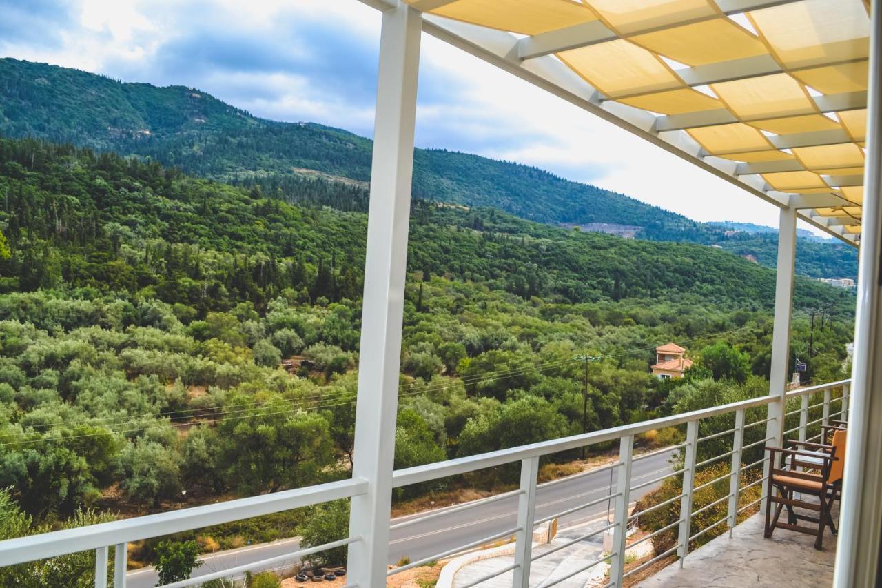 Av Apartment Agios Nikitas Exterior photo