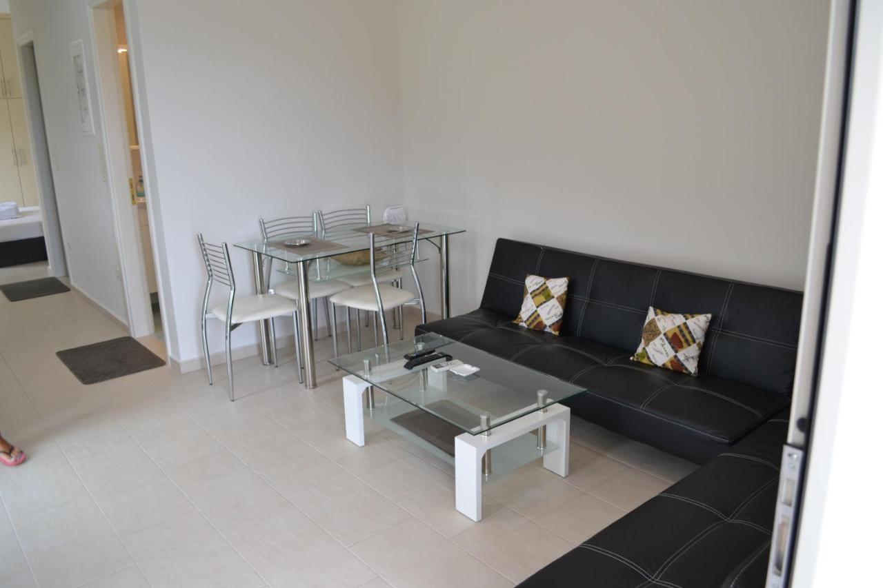 Av Apartment Agios Nikitas Exterior photo