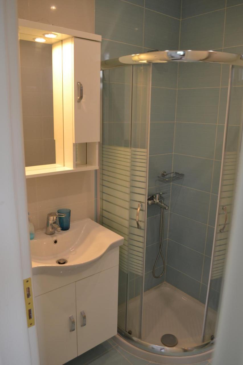 Av Apartment Agios Nikitas Exterior photo