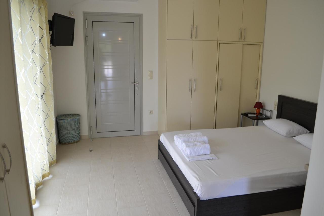 Av Apartment Agios Nikitas Exterior photo